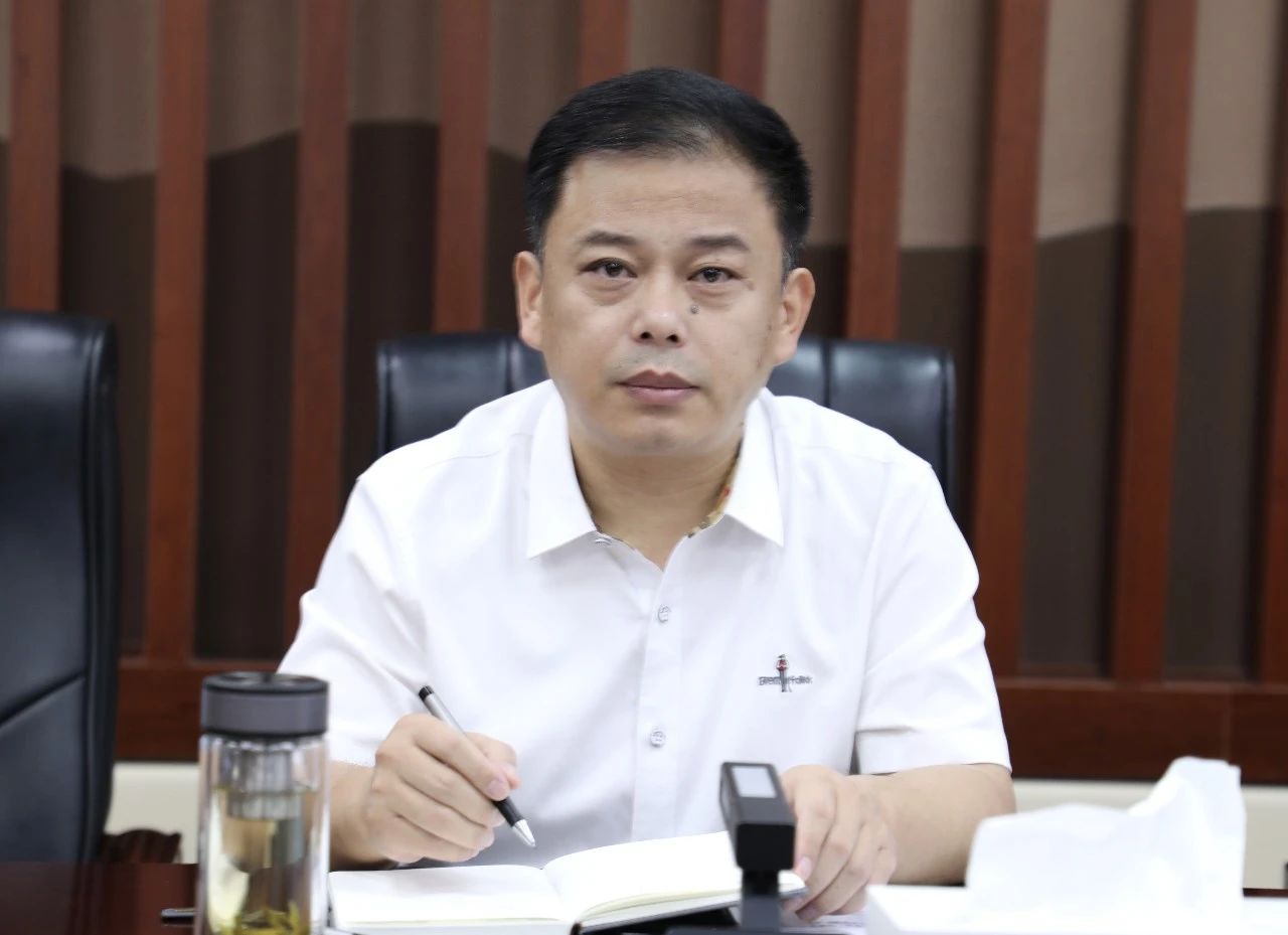 全面總結(jié) 系統(tǒng)部署——宏河集團(tuán)召開2025 年第三季度安全工作會(huì)議暨7月份總經(jīng)理安全辦公1