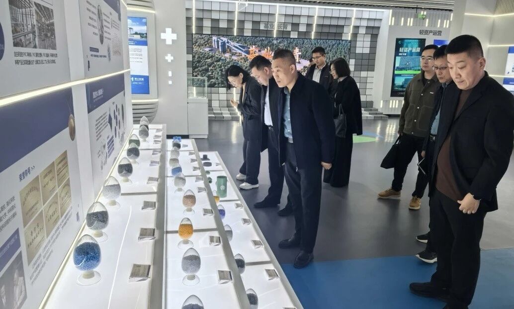 深挖提質(zhì)增效潛能 對標(biāo)鍛造升級新優(yōu)勢——宏河集團(tuán)部分職能部室赴山東魯泰控股集團(tuán)開展對標(biāo)交流活動1